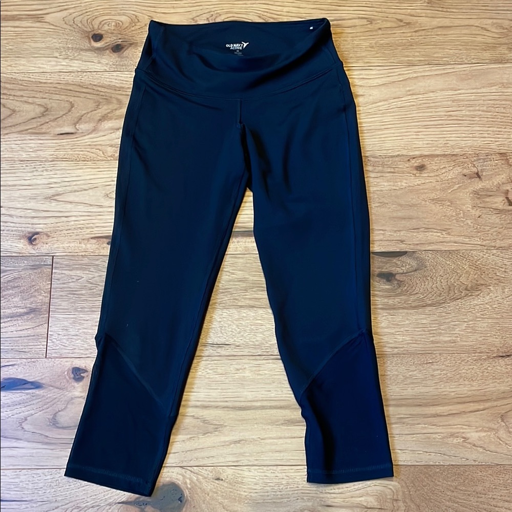 Black Capri Leggings